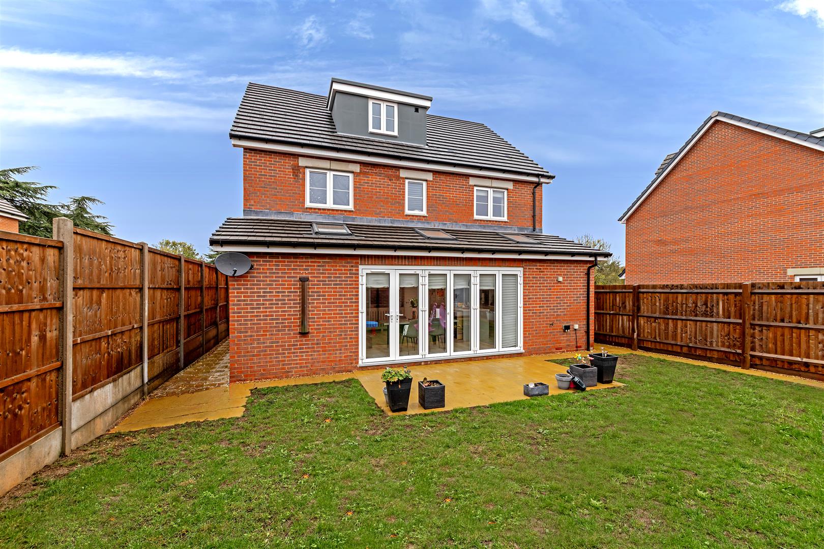 Ridout End, Bricket Wood, St. Albans - photo 19